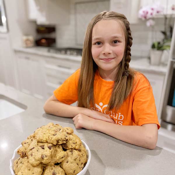Estera 9 made the Chewy Chocolate Chip Cookies  image